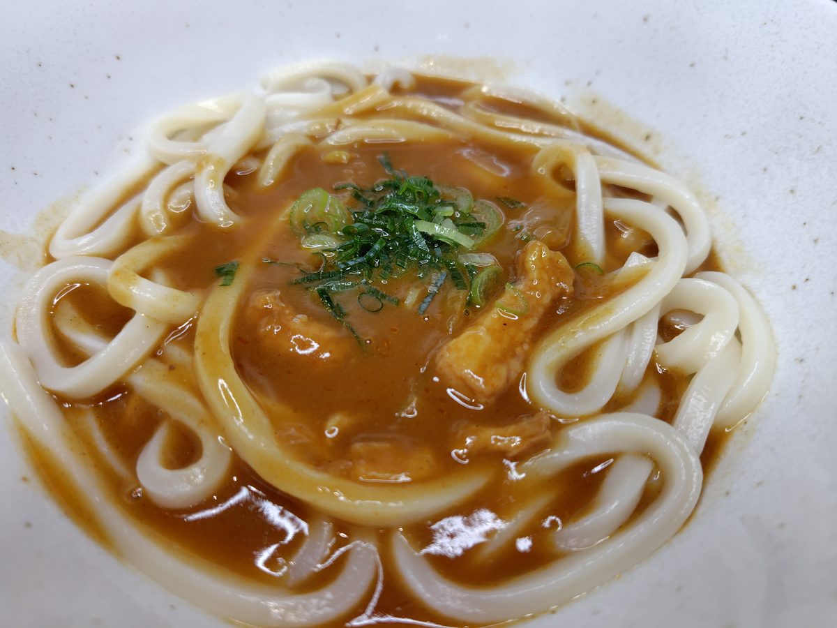 無印良品 和出汁と牛肉の大盛りカレーのカレーうどん
